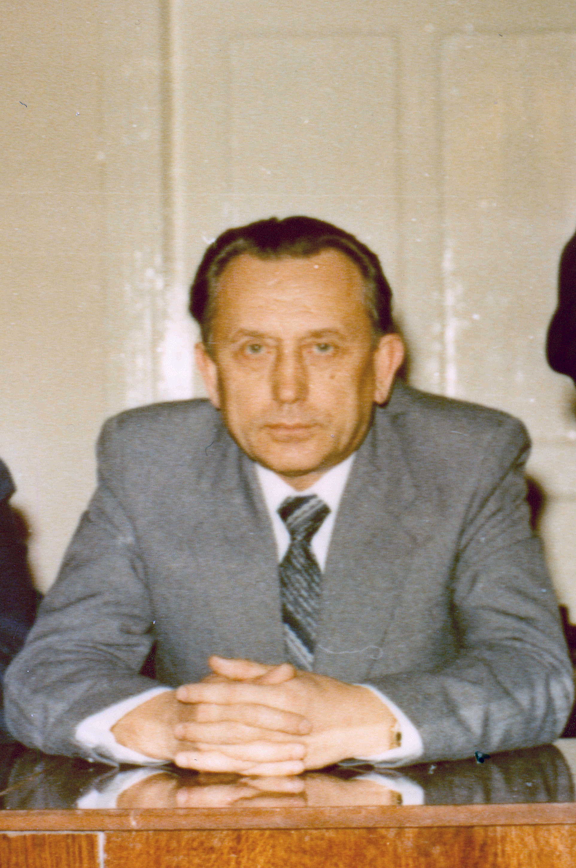 Константин Данилович Лазаренко, управляющий Белгородской областной конторой Госбанка СССР (впоследствии - ГУ Госбанка РСФСР, ГУ Центрального банка РСФСР, ГУ Центрального банка РФ по Белгородской области) с 1972 по 1994 г.